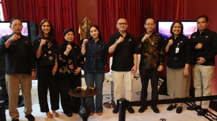 TVRI dan RANS Siarkan Asian Games 2026 Gratis Televisi Republik Indonesia (TVRI) berkolaborasi bersama RANS Entertainment untuk menyiarkan Aichi-Nagoya Asian Games 2026. Direktur Utama LPP TVRI, Fiki Satari (tengah kanan) beserta jajaran berfoto bersama Chief Operating Officer RANS Entertainment, Nagita Slavina (tengah kiri) beserta jajaran (Fo | Sumber: Humas LPP TVRI)">